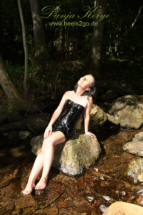 heels_im_bach_teil112