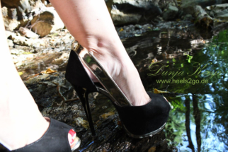 heels_im_bach_teil216