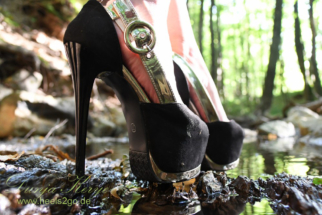 heels_im_bach_teil217