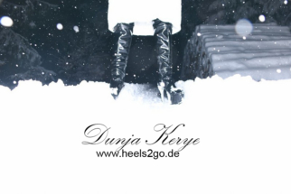 high_heel_stiefel_im_schnee01