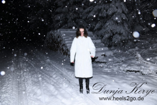 high_heel_stiefel_im_schnee04
