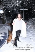 high_heel_stiefel_im_schnee05