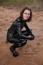 latex_and_boots06