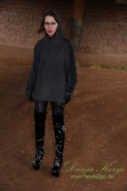 latex_and_boots_preshooting03